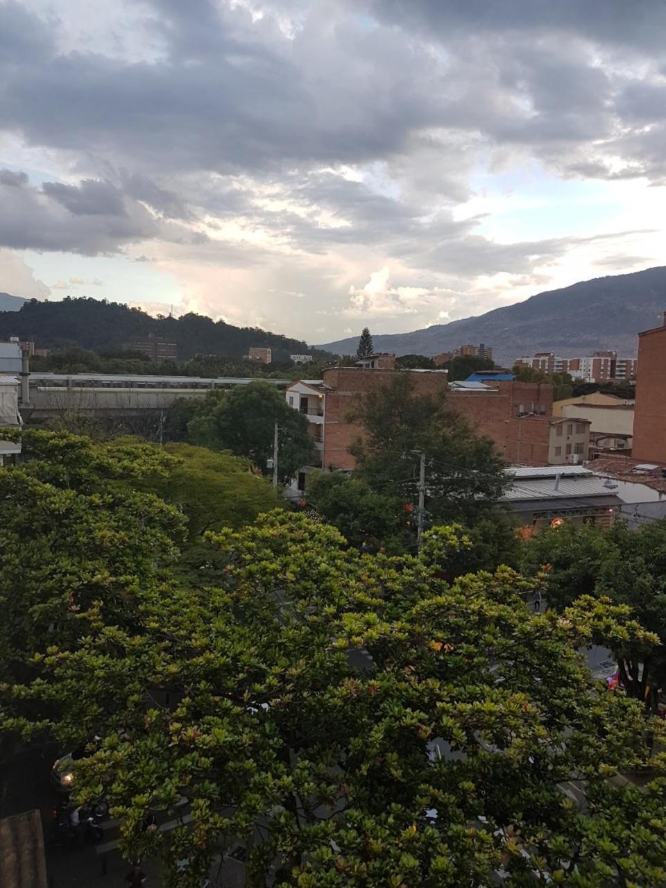 Hotel Lyon Medellín Eksteriør bilde